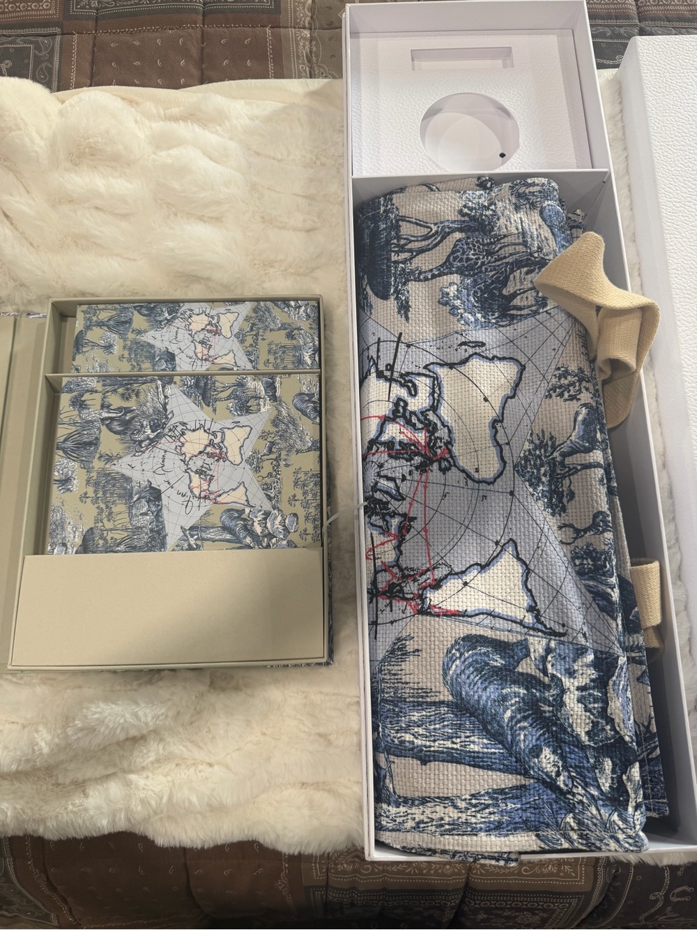 Dior tote bag & notebook with pencils